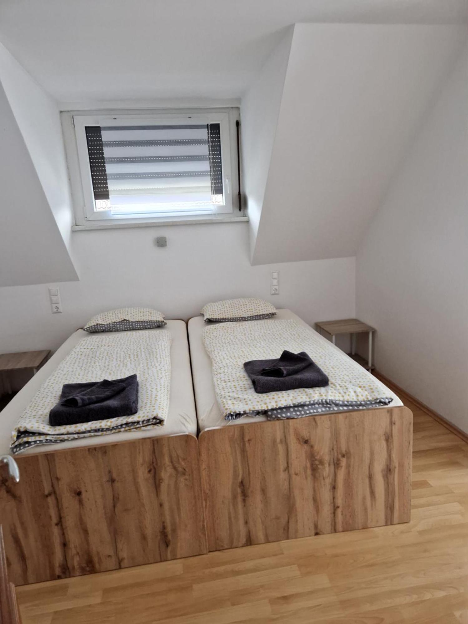 Apartment Lara Sankt Peter am Bichl Exterior photo